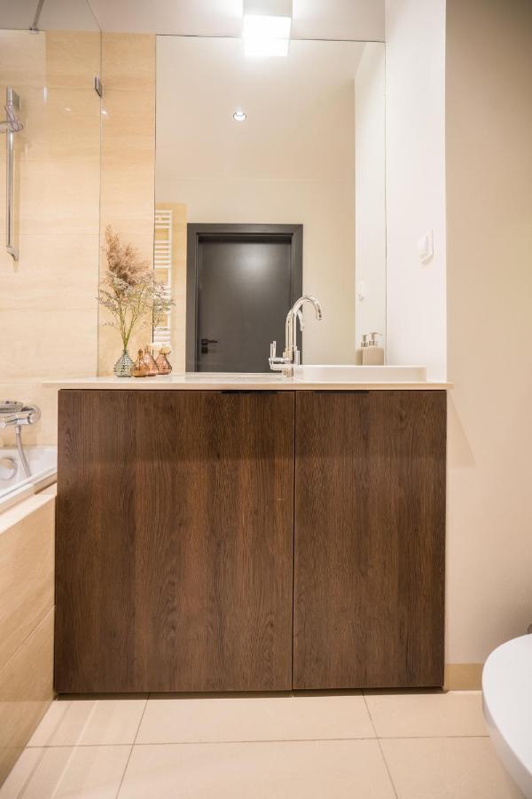 Oomph Warsaw Central Luxurious Air-Conditioned Apartment With Balcony Exterior photo