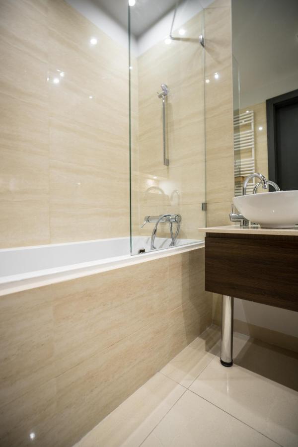 Oomph Warsaw Central Luxurious Air-Conditioned Apartment With Balcony Exterior photo